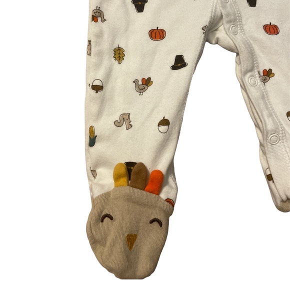 🔵3/$12 super cute Carter’s thanksgiving fall footed button pajamas - Picture 2 of 2